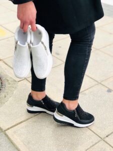 SNEAKERS BLACK/WHITE ME ΔΙΠΛΟ ΦΕΡΜΟΥΑΡ ΚΑΙ ΣΤΡΑΣ