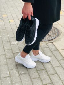CHUNKY SNEAKERS BLACK