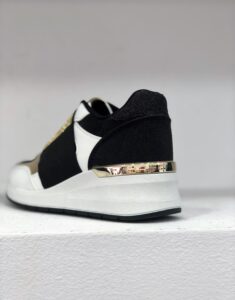 SNEAKERS BLACK/GOLD - Image 4