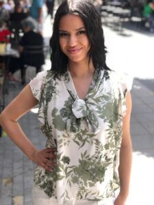 ΠΟΥΚΑΜΙΣΟ ΑΜΑΝΙΚΟ ΧΑΚΙ ΜΕ ΑΣΠΡΟ