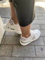 ΛΕΥΚΑ ΣΝΙΚΕΡΣ ΜΕ ΑΣΗΜΙ ΛΕΠΤΟΜΕΡΕΙΕΣ - Image 3