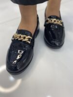 Μαύρα Λουστρίν Μοκασίνια με Χρυσή Αλυσίδα