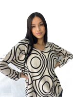 μακρυμάνικo μπλουζάκι με μαύρες λεπτομέρειες