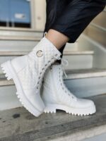 Αρβυλάκι Λευκό Καπιτονέ Με Χρυσή Λεπτομέρεια