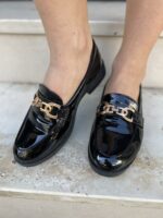 Μαύρο Λουστρίνι Μοκασίνι με Χρυσό Διακοσμητικό