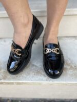 Μαύρο Λουστρίνι Μοκασίνι με Χρυσό Διακοσμητικό - Image 2