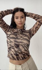 Τοπ με διαφάνεια animal print - Image 2