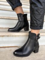 Μαύρα μποτάκια με Διακοσμητική Τόκα - Image 2