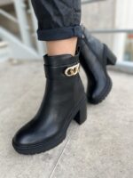 Μποτάκια με μεταλλική λεπτομέρεια - Image 2