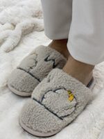 Παντόφλες με γούνα σε μπεζ χρώμα - Image 2