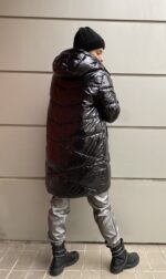 Μαύρο γυαλιστερό καπιτονέ μπουφάν - Image 3