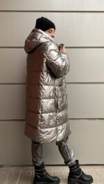 Μακρύ Καπιτονέ Μεταλιζέ Ασημί χρώμα - Image 2