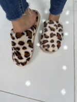 Γυναικείες λεοπάρ παντόφλες