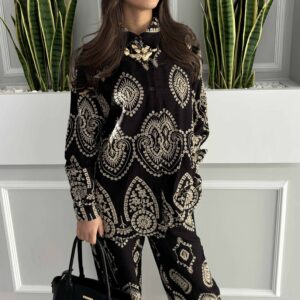 Σετ πουκάμισο και παντελόνι μαύρο με κεντημένα σχέδια